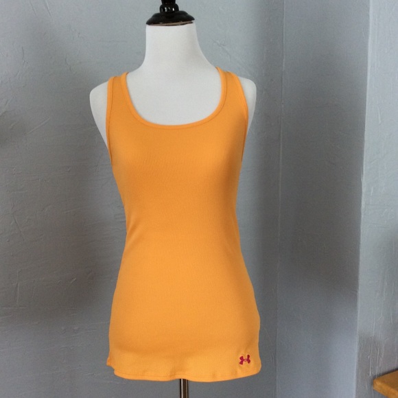 Under Armour Tops - Final Mark Down! Under Armour Heat Gear tank top